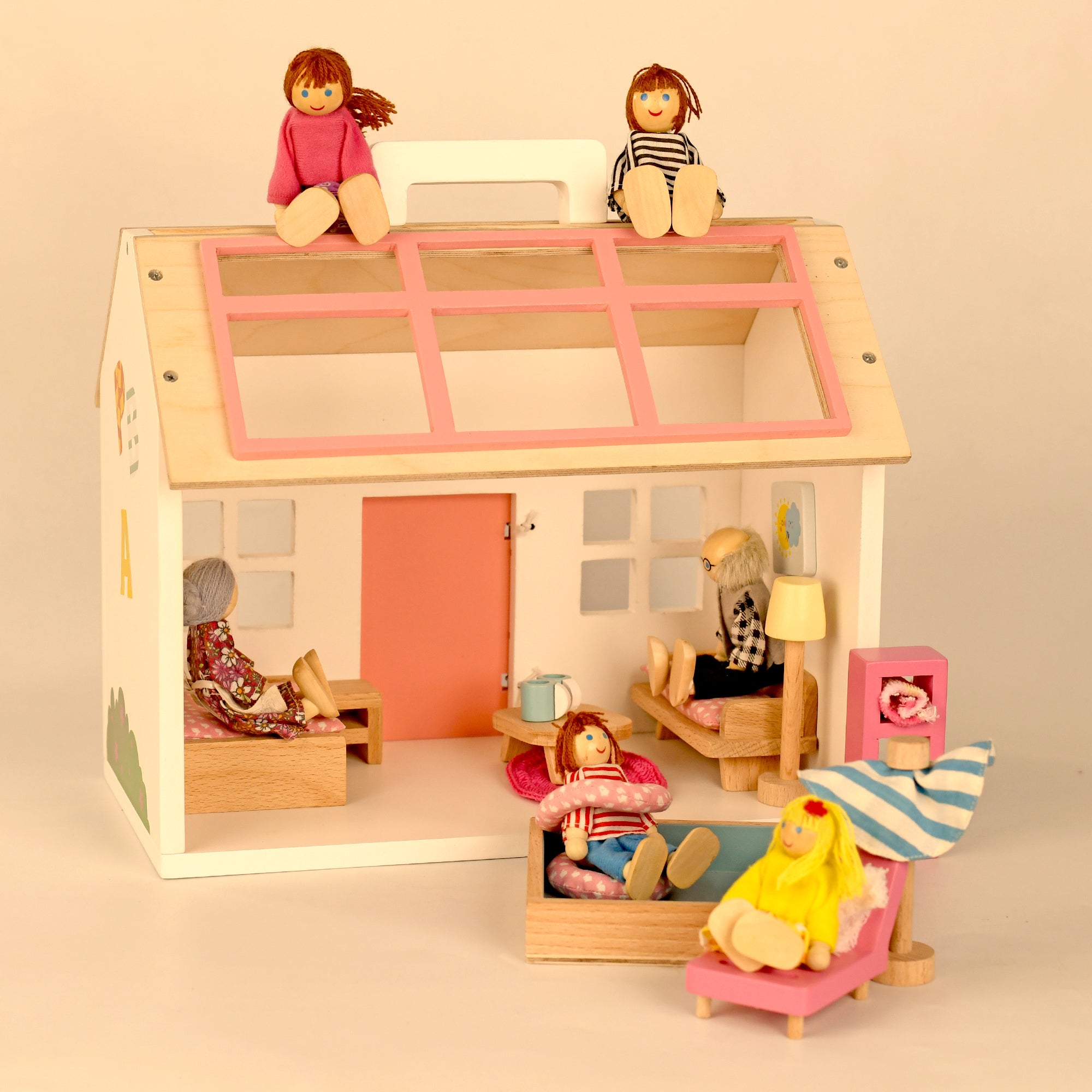 Pop’s Pool Side Villa - Mini doll house - Libral Traders