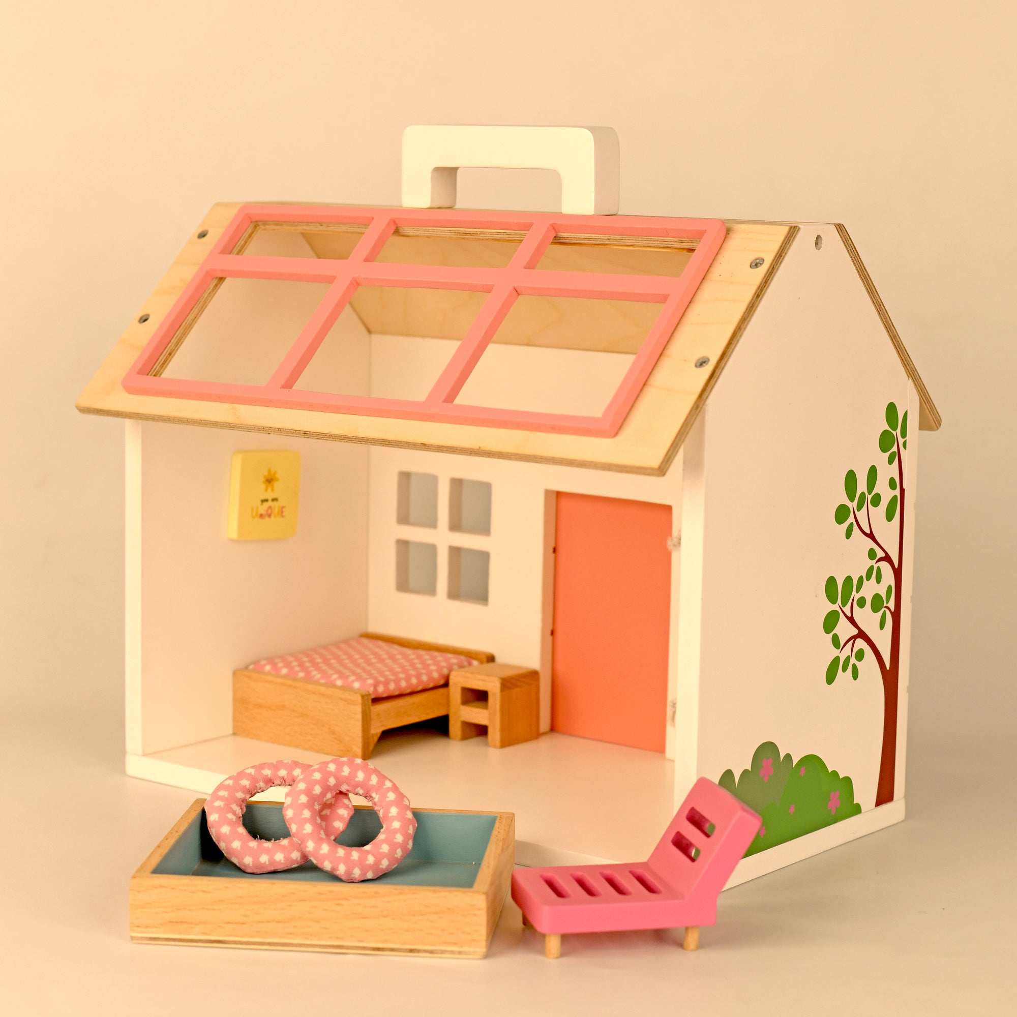 Pop’s Pool Side Villa - Mini doll house - Libral Traders