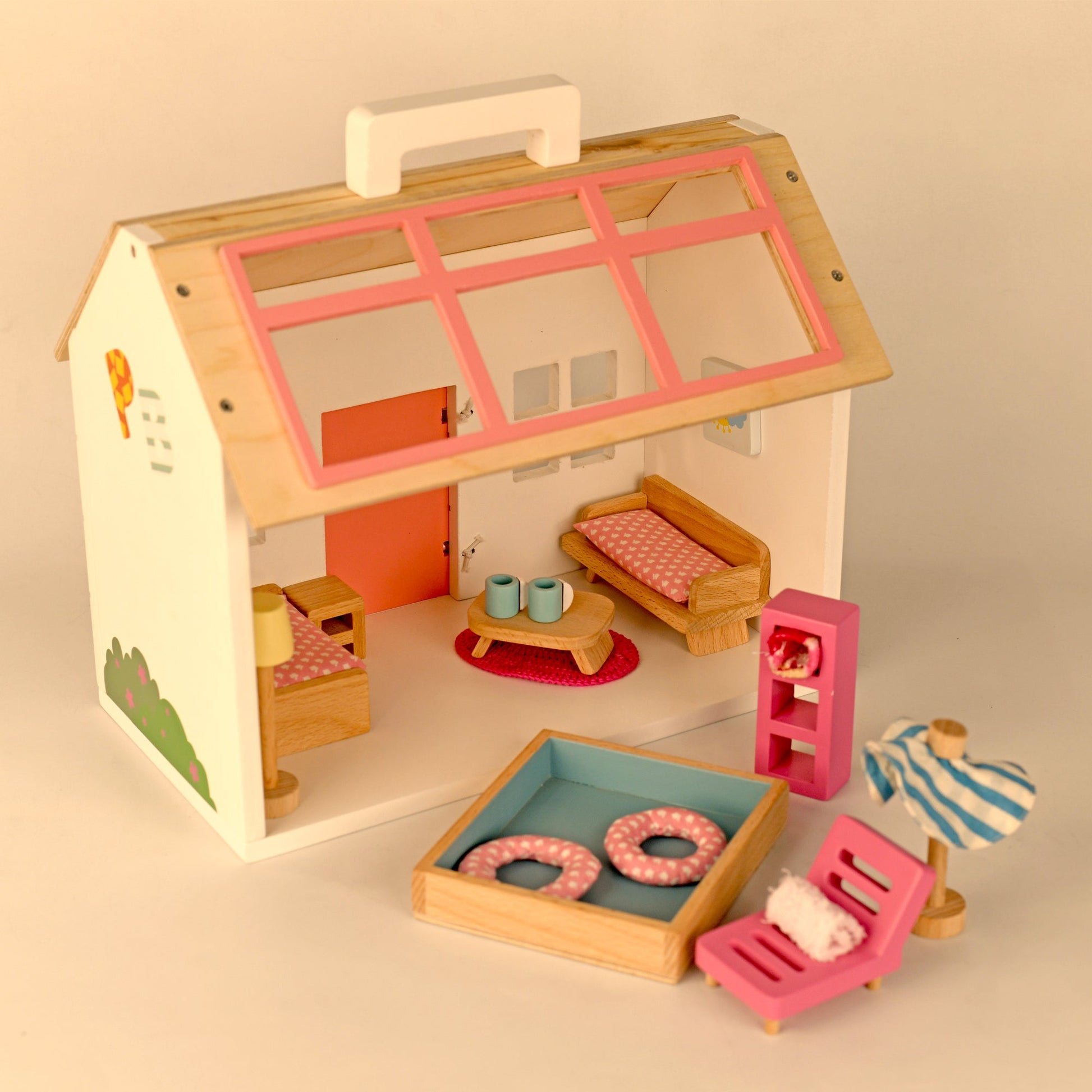 Pop’s Pool Side Villa - Mini doll house - Libral Traders