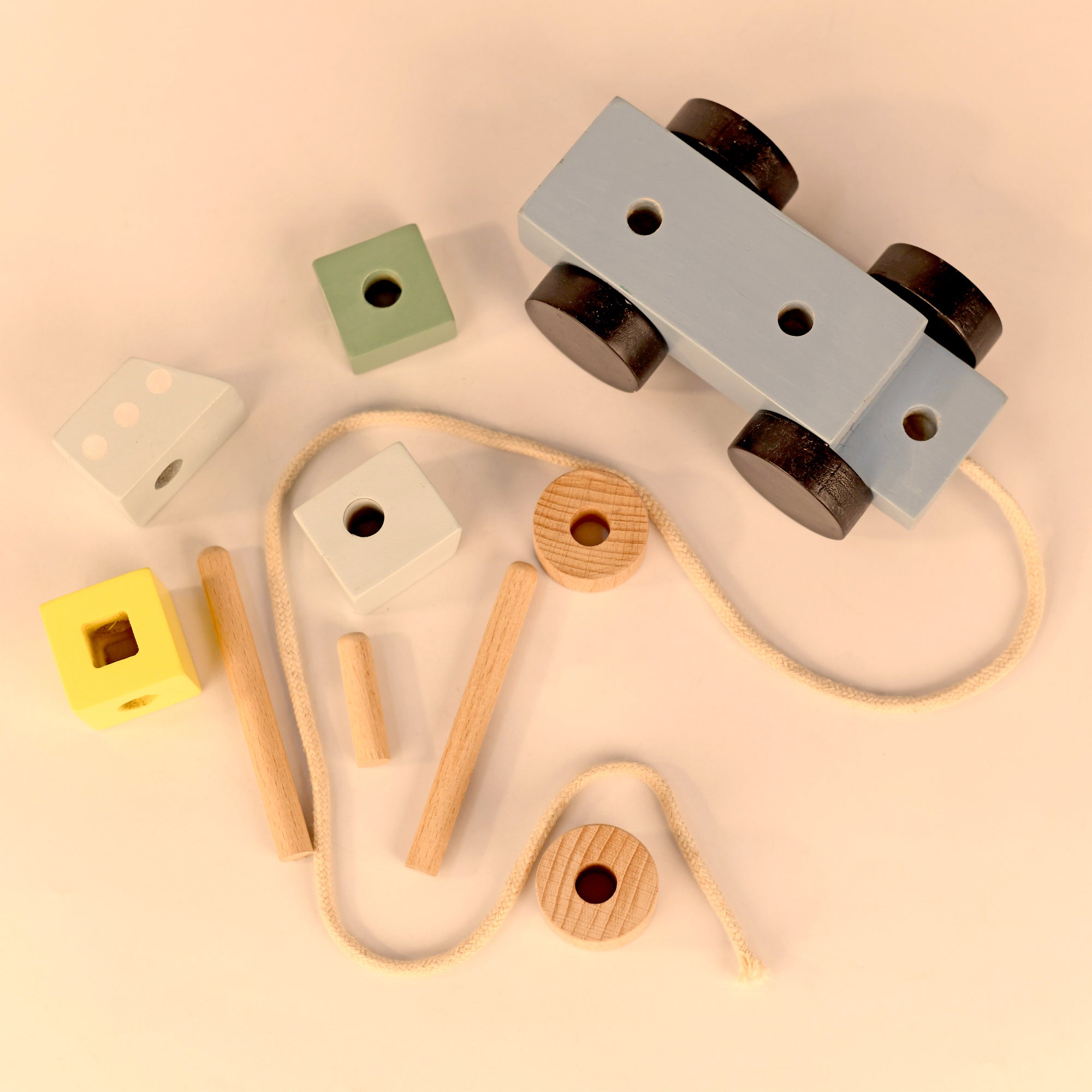 Ship pull toy - Libral Traders