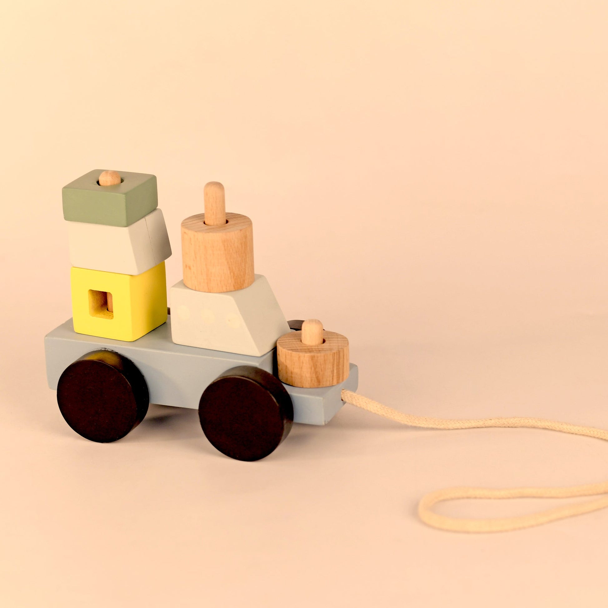 Ship pull toy - Libral Traders