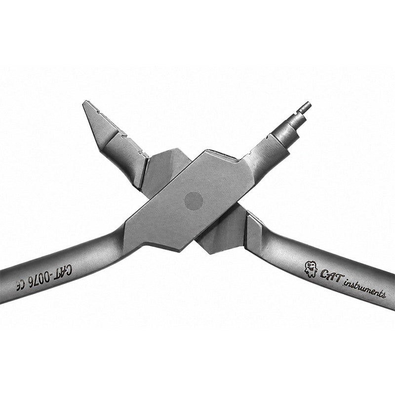 CAT Young Style Plier 13.5cm wire forming tool with thin beak for precise shaping and bending of wires.