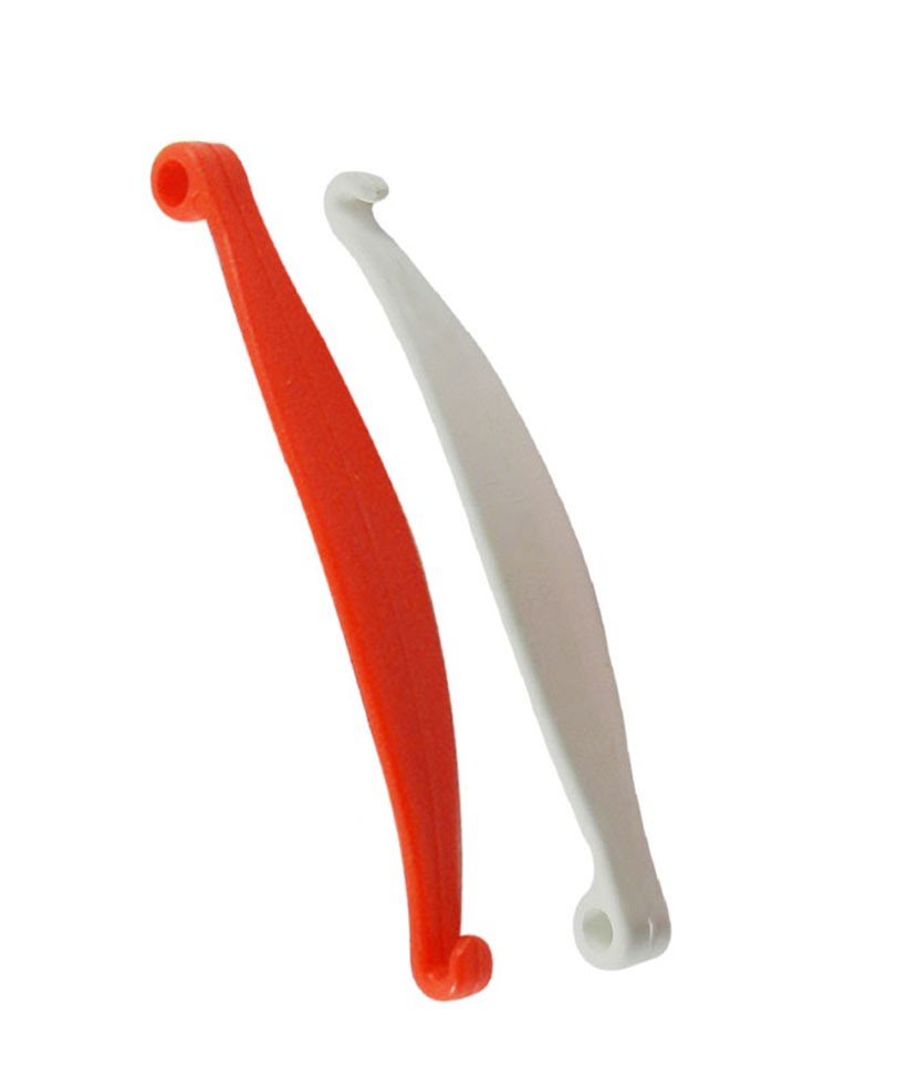 Red Captain Retriever for Aligner, orthodontic accessories thermoforming material, used for capturing and handling aligners.