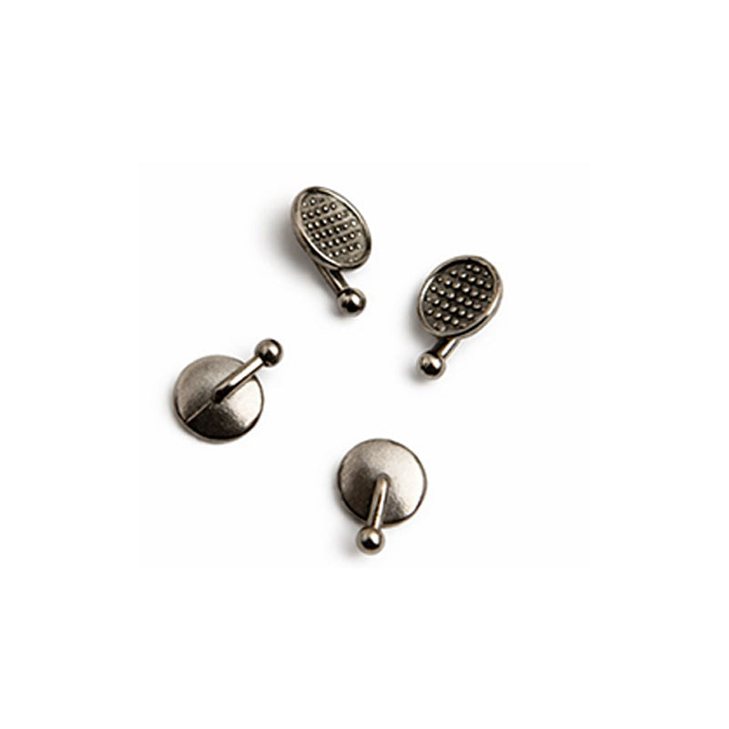 Captain Orthodontics bondable button with torquing hook, used for orthodontic bracket attachment and tooth movement.