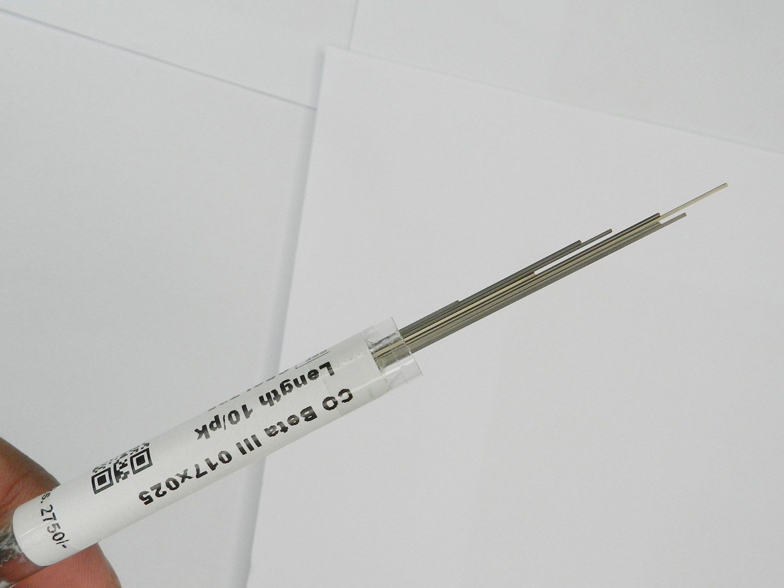 Captain Orthodontics Captain Beta 3 Titanium Straight Length Wires for CNA Beta 3 / TitanMoly braces, size 016 x 022.