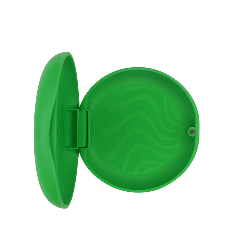 Captain Orthodontics Captain Slim Aligner Case in green with silicone layer, denture and retainer box for secure storage