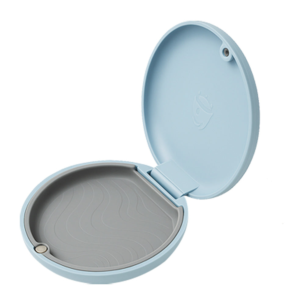 Sky blue Captain Slim Aligner Case by Captain Orthodontics for dentures and retainers, featuring a silicone layer for protection.