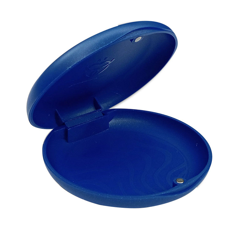 Captain Slim Aligner Case Sparkle Blue with silicone layer, denture and retainer box from Captain Orthodontics, compact and stylish.
