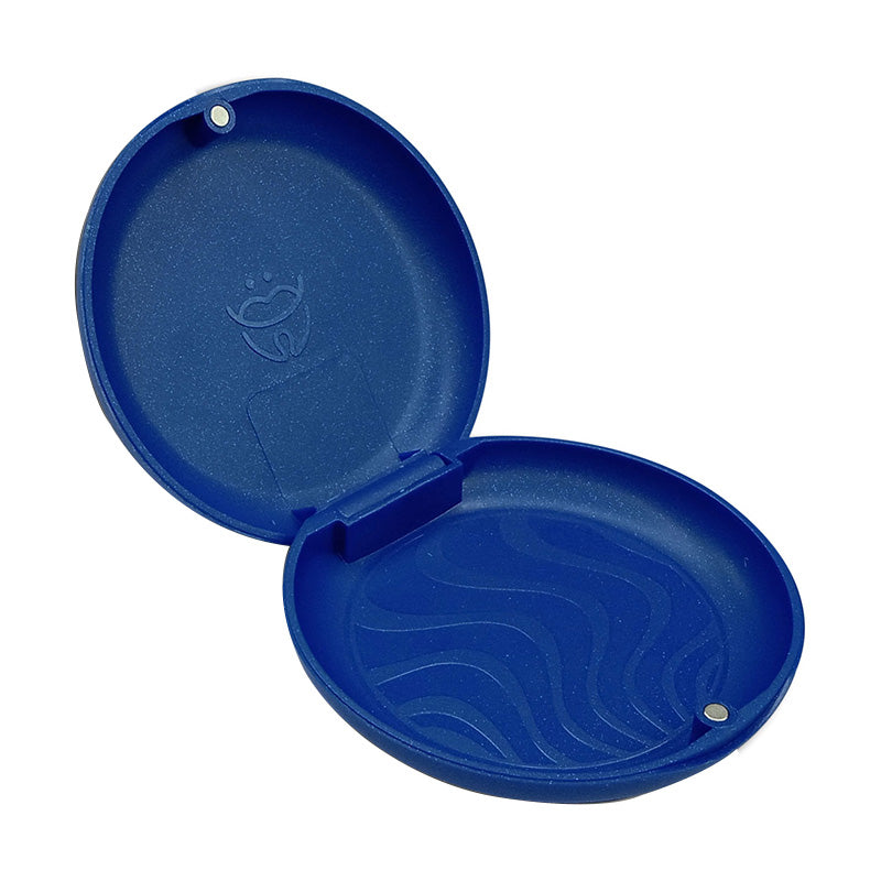 Captain Orthodontics Captain Slim Aligner Case in Sparkle Blue with silicone layer, designed for denture and retainer storage.