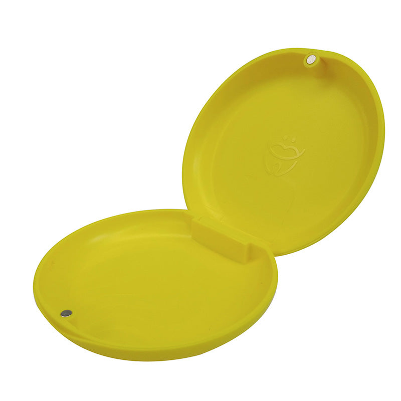 Captain Slim Aligner Case in sunflower yellow with silicone layer, designed for dentures and retainers by Captain Orthodontics.