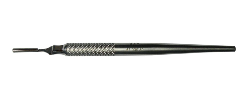 CAT Instruments surgical scalpel handle No 3, straight surgical handle for precise cutting, shown in a close-up image.