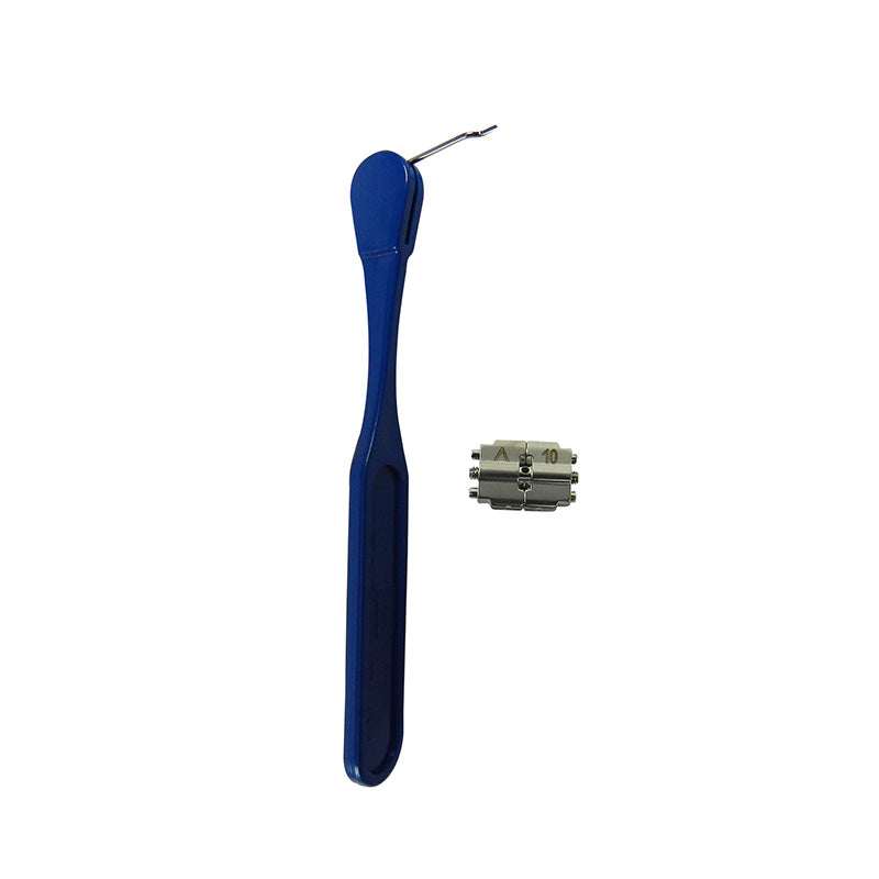 Dentaurum Hyrax Rapid Palatal Expansion Screw for orthodontic expansion, without retention legs, used in orthodontic treatments.