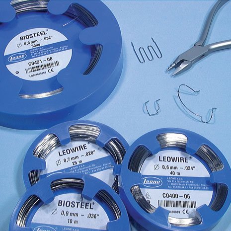 Leone s.p.a Leowire round spring hard laboratory wire, 0.5mm, 50 meters, with 1800-2000 N/mm² tensile strength.