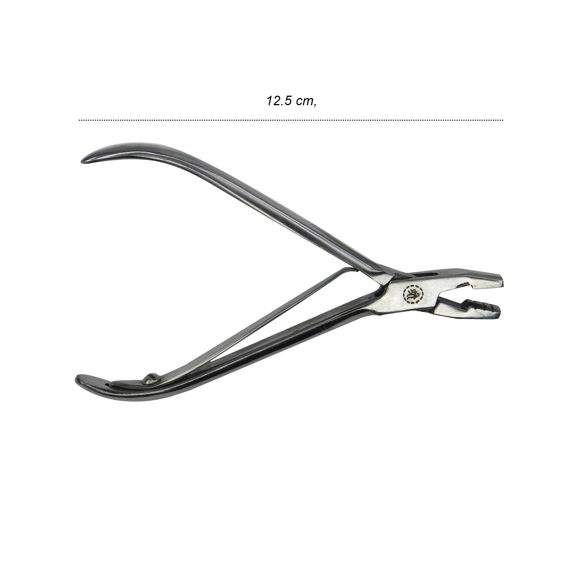 Shree De La Rosa orthodontic De La Rosa bracket with grooves, made by Shree Orthodontics, shown in close-up image.