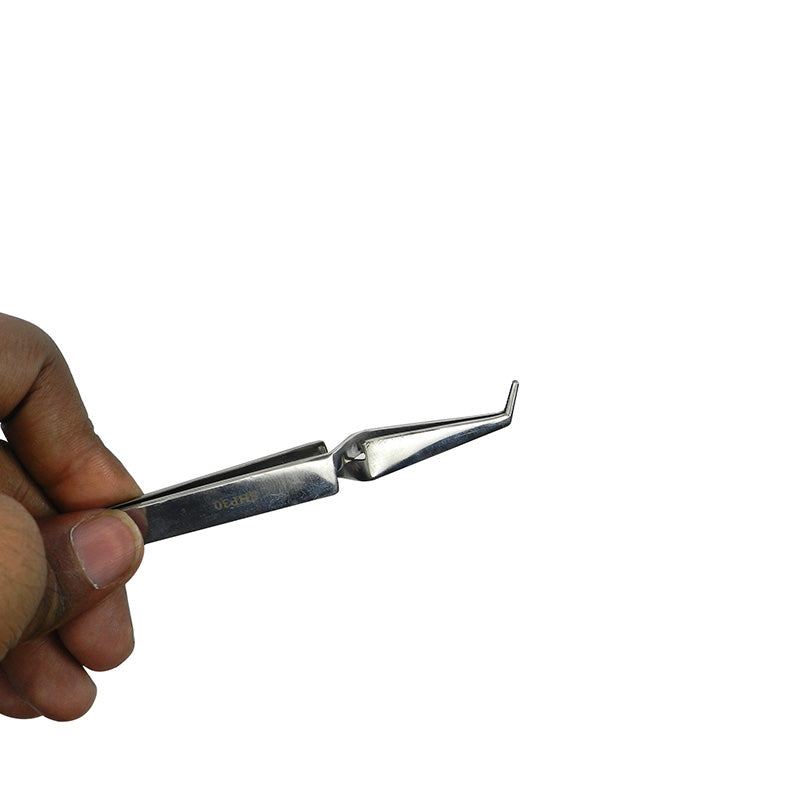 Shree Orthodontics posterior tweezer tips for bracket holder, forceps and tweezers used in orthodontic procedures.