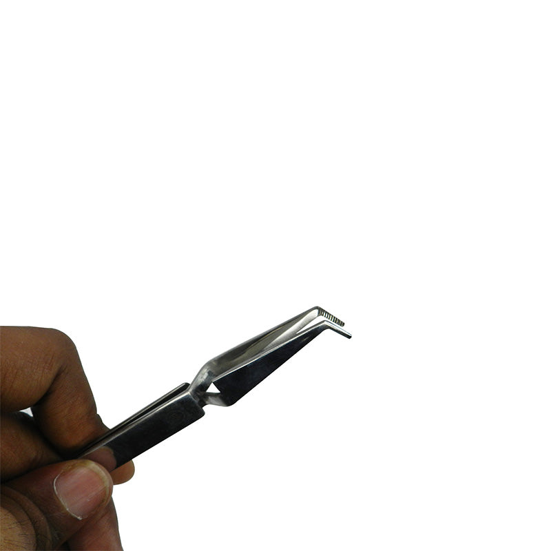 Shree Orthodontics posterior tweezer tips for bracket holder, precision forceps and tweezers used in orthodontic procedures.