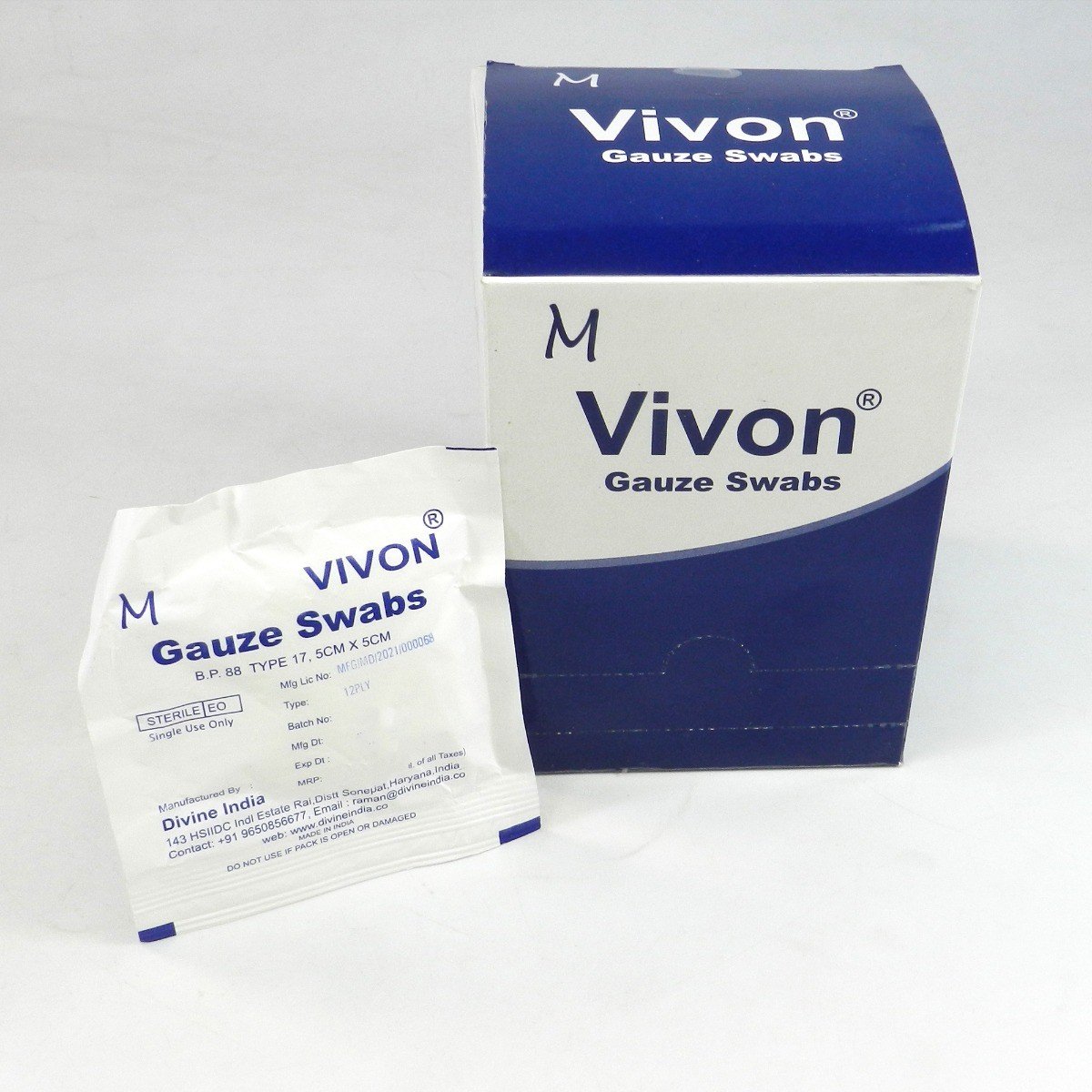 Vivon absorbent pre-sterile cotton gauze swabs, 5x5 cm, 12-ply, ideal for medical wound care.