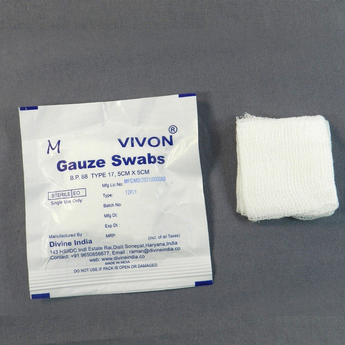 Vivon absorbent pre-sterile cotton gauze swabs, 5x5 cm, 12-ply, ideal for wound care and medical use